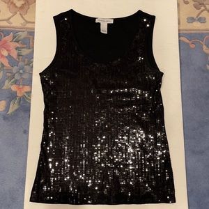 Ladies L black knit Sequins top. Scoop neckline.
